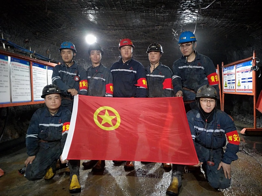 图四：党建带团建，，清静吹哨人冲锋一线。。。。。.jpg